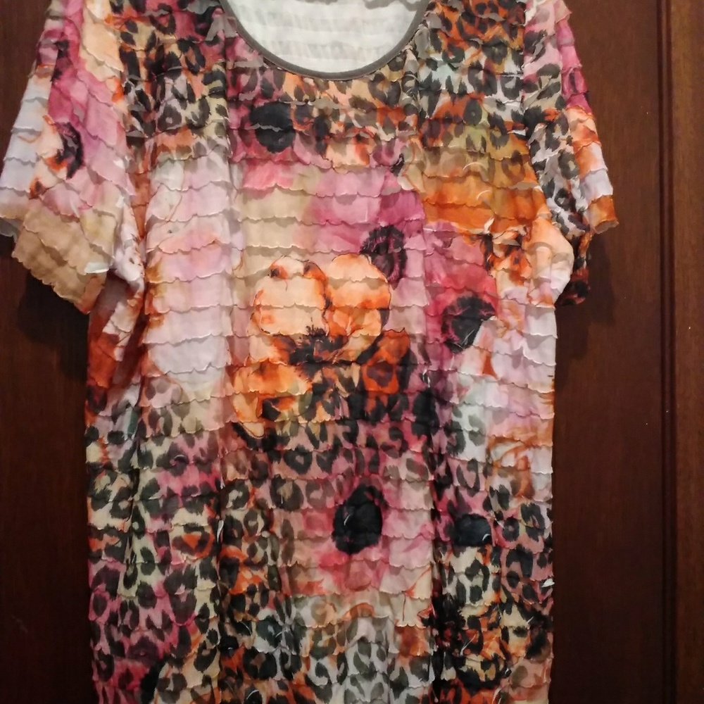 Lovely Notations 3X top, Gorgeous!